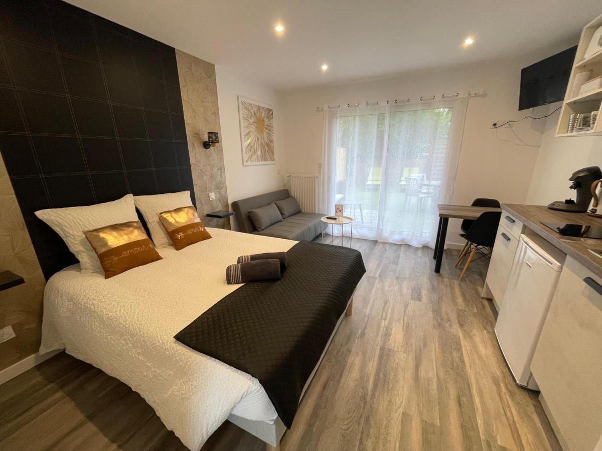 Jardin Prive 2 Bed & Breakfast La Ravoire Luaran gambar