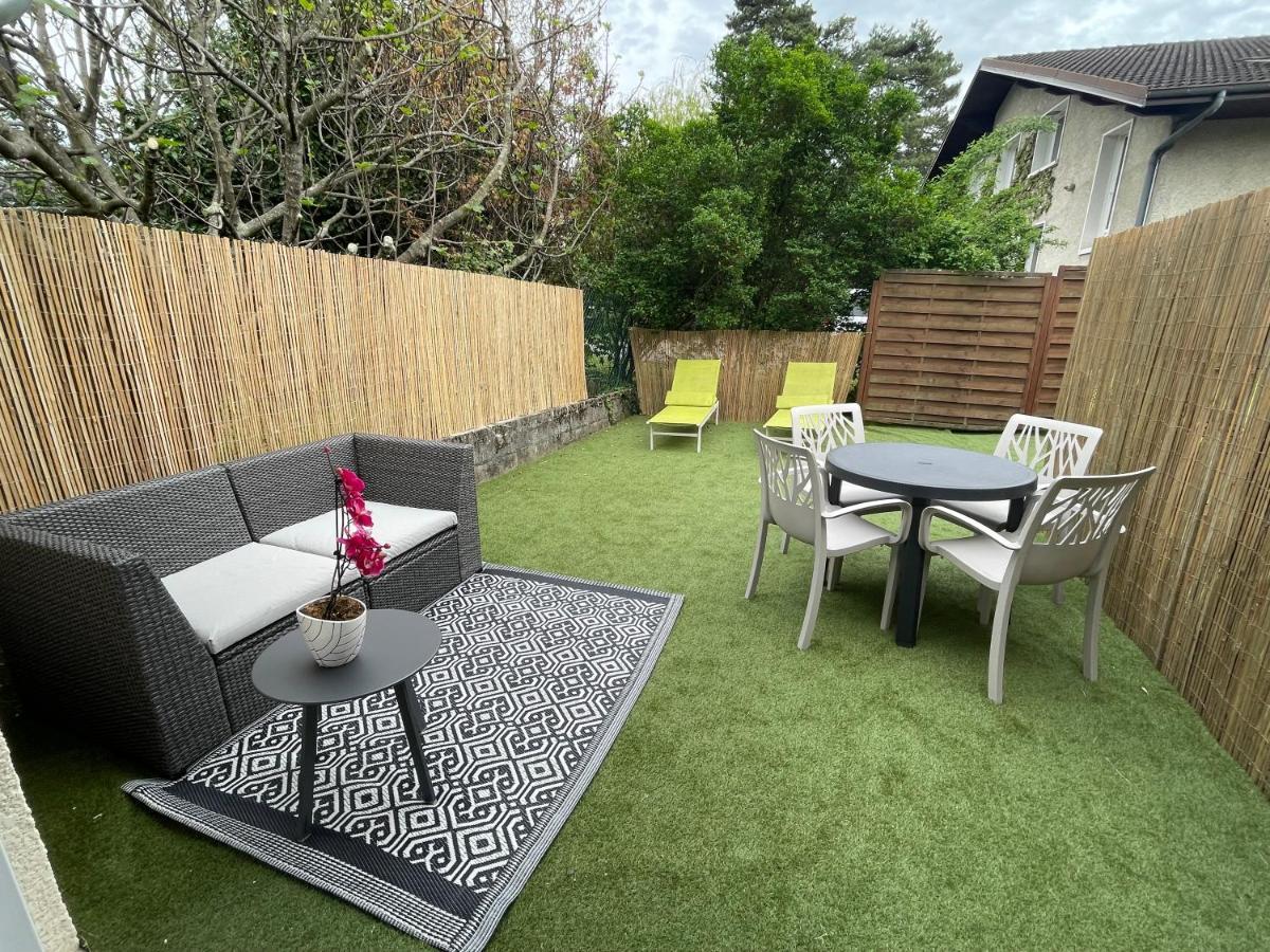 Jardin Prive 2 Bed & Breakfast La Ravoire Luaran gambar